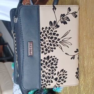 Miche Elizabeth Velvet Floral Print Classic Shell with Black Miche bag included.